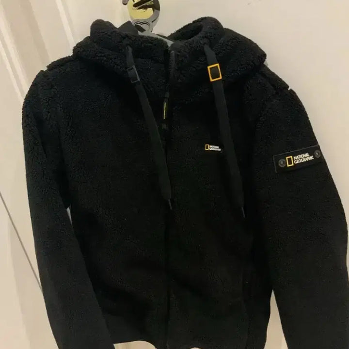 [BUNJANG] National Geographic Fleece Hoodie S Black / 내셔널지오그래픽 양털 후드집업 s 블랙