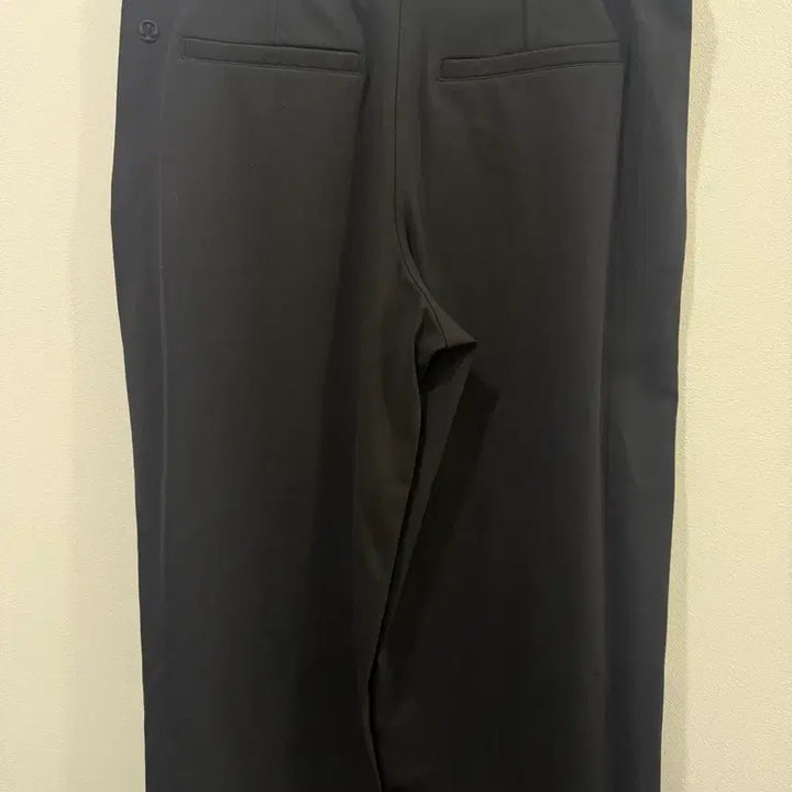 [SOLD OUT] 룰루레몬 남자 밸런스 릴렉스핏 팬츠