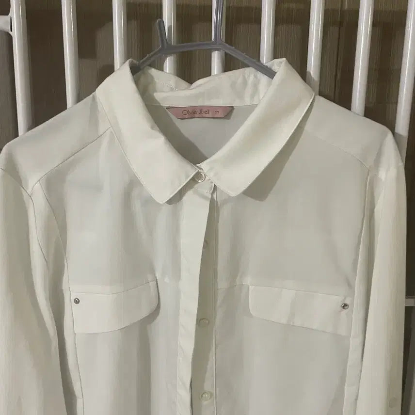 [BUNJANG] Olivia Strehl White Shirt (Size 66) / 올리비아스트렐 흰셔츠 66 팝니다