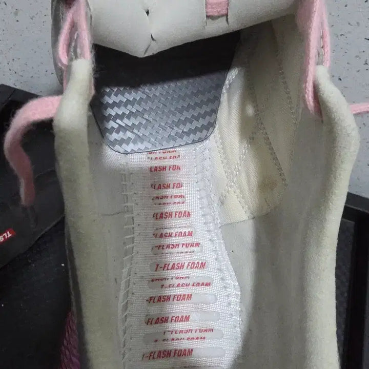 [BUNJANG] TACTICIAN Soccer Cleats Silver/Pink / TACTICIAN 축구화 실버/핑크