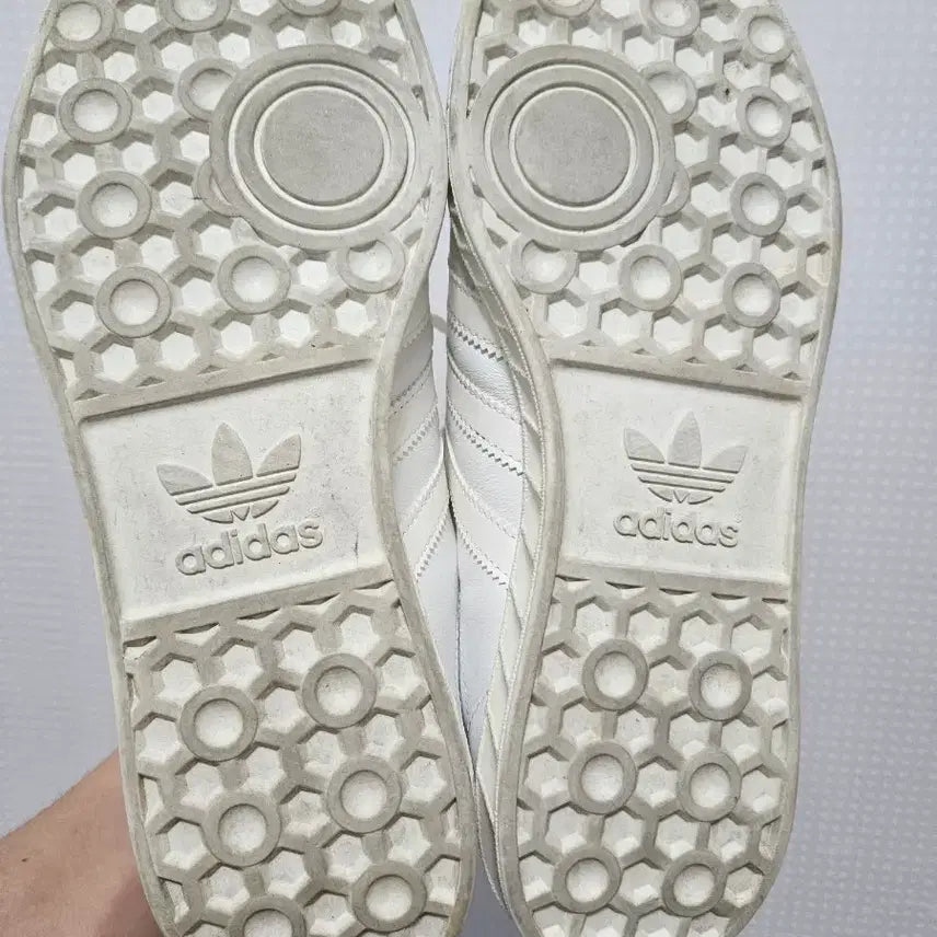 [BUNJANG] Adidas Hamburg White Sneakers / [265] 아디다스 시티 시리즈 함부르크 화이트