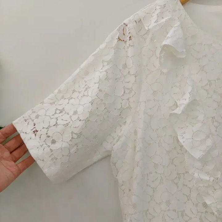 [BUNJANG] 09women White Lace Ruffle Short Sleeve Dress / 09women 화이트 레이스 러플 반팔 원피스 55