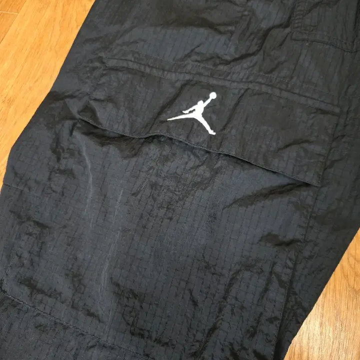 [SOLD OUT] 나이키 조던 우븐 건빵 조거 팬츠