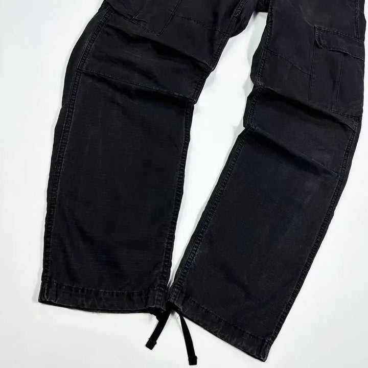 [SOLD OUT] (수선존재, 34)  칼하트 wip 오리지널 립스탑 카고팬츠 블랙