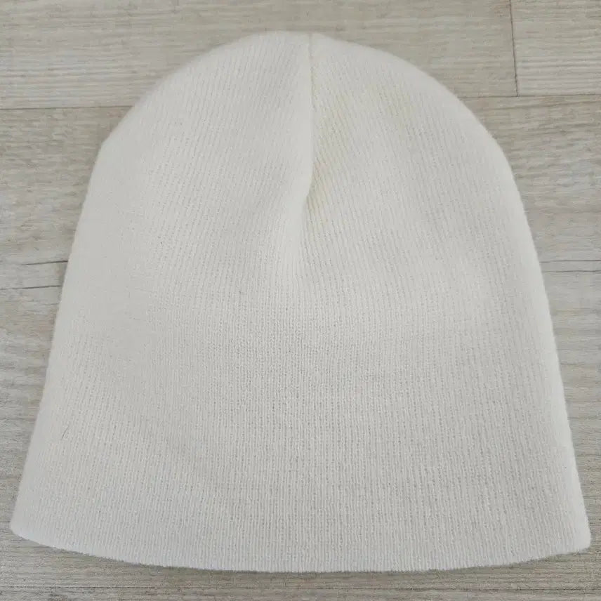 [SOLD OUT] 키드밀리 베이지 비니 화이트