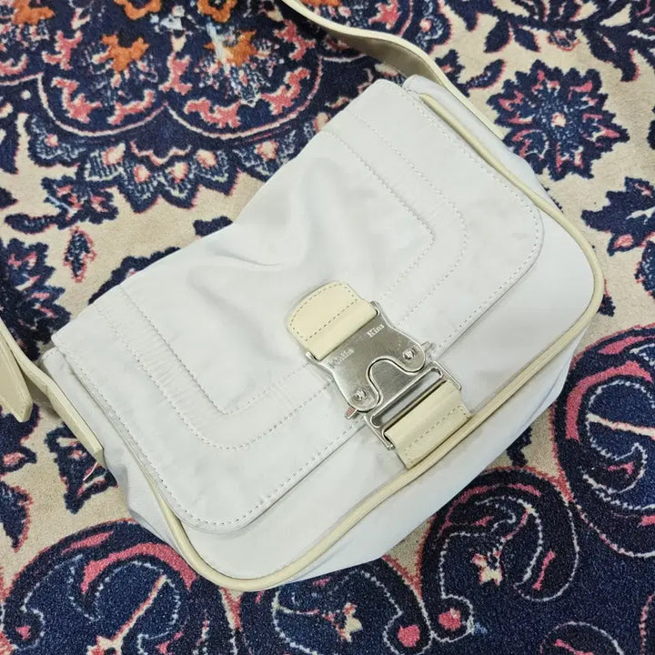 [BUNJANG] Matin Kim 23SS Buckle Bag / 마뗑킴(Matin Kim) 23ss 버클백