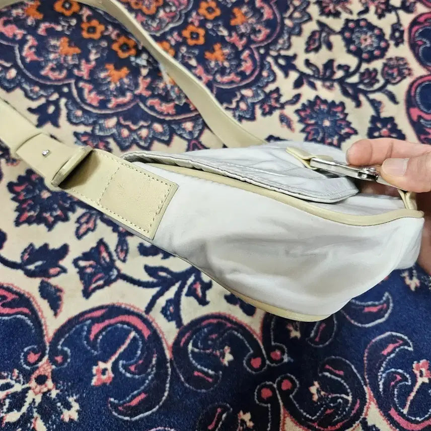 [BUNJANG] Matin Kim 23SS Buckle Bag / 마뗑킴(Matin Kim) 23ss 버클백