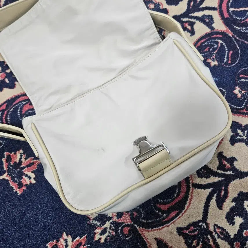 [BUNJANG] Matin Kim 23SS Buckle Bag / 마뗑킴(Matin Kim) 23ss 버클백