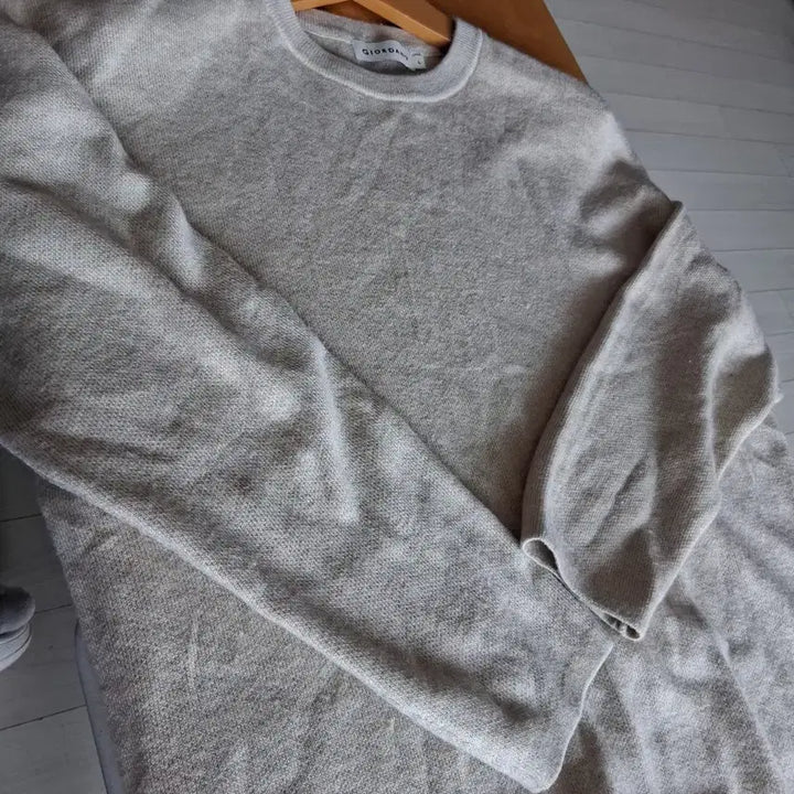 [BUNJANG] Giordano Beige Knit L / 지오다노 베이지 니트 L