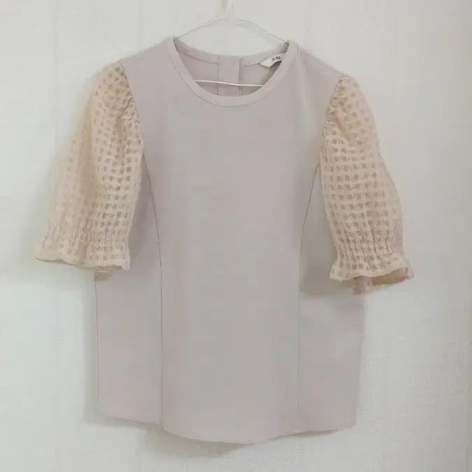 [BUNJANG] JJ RO Puff Sleeve Blouse / JJRO 반팔블라우스(새상품)