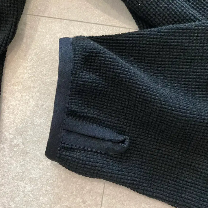 [BUNJANG] Unaffected Waffle Hoodie Zip-up Black L / 26ss 언어펙티드 와플후드집업 블랙 L