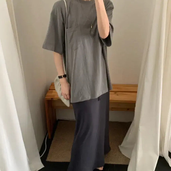 [BUNJANG] Fllanel Olsen Boxy Round Pocket T-shirt / Fllanel 플라넬 올슨 박스티 라운드 포켓 반팔티