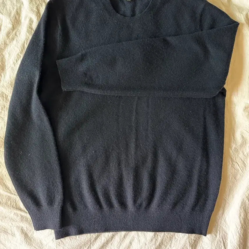 [SOLD OUT] 유니클로 캐시미어 네이비 니트