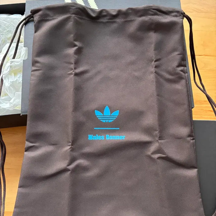 [BUNJANG] Adidas x Wales Bonner Superstar Hi Sneakers / 아디다스 x 웨일즈보너 슈퍼스타 하이 280 새제품
