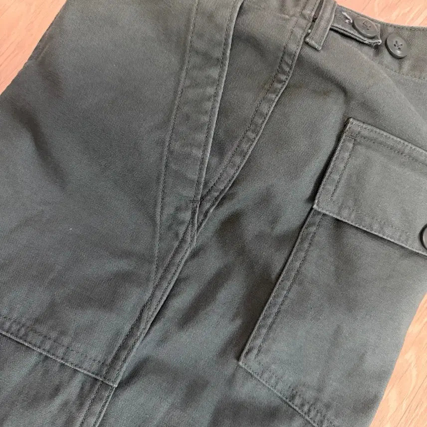 [SOLD OUT] 무신사 스탠다드 레플리카 퍼티그 팬츠 카키 31사이즈 상태좋음
