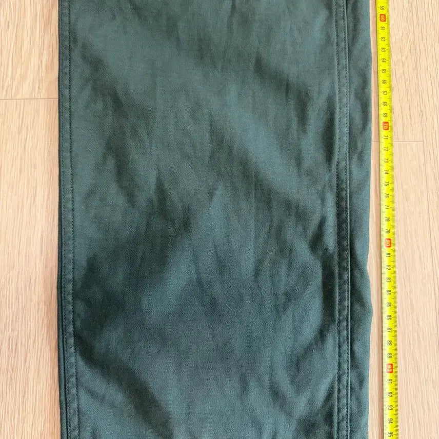 [SOLD OUT] 무신사 스탠다드 레플리카 퍼티그 팬츠 카키 31사이즈 상태좋음