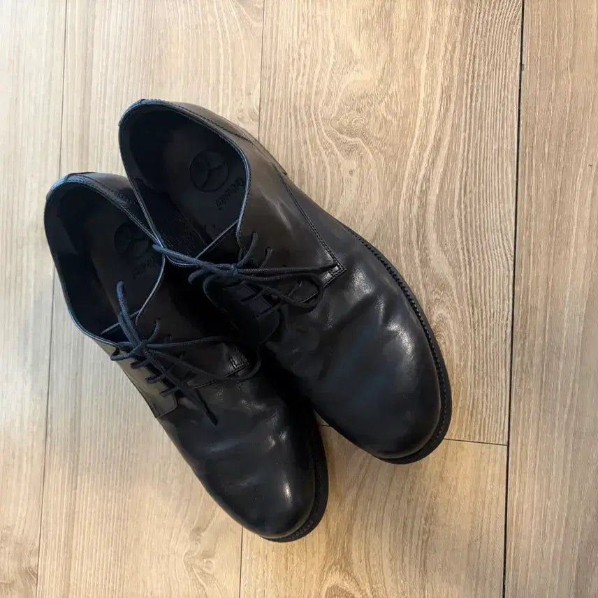 [SOLD OUT] 야세 롱빌 홀스하이드 더비 슈즈 블랙 265