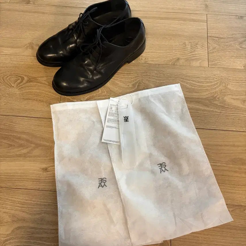 [SOLD OUT] 야세 롱빌 홀스하이드 더비 슈즈 블랙 265