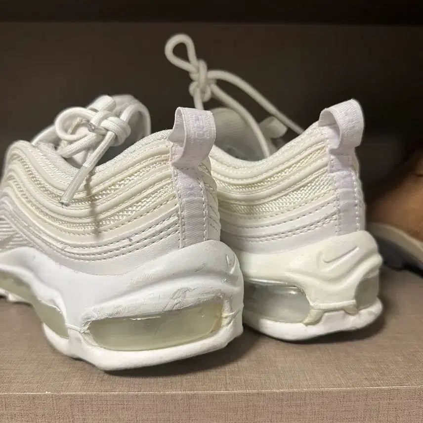 [SOLD OUT] 에어맥스 97 운동화 / 화이트
