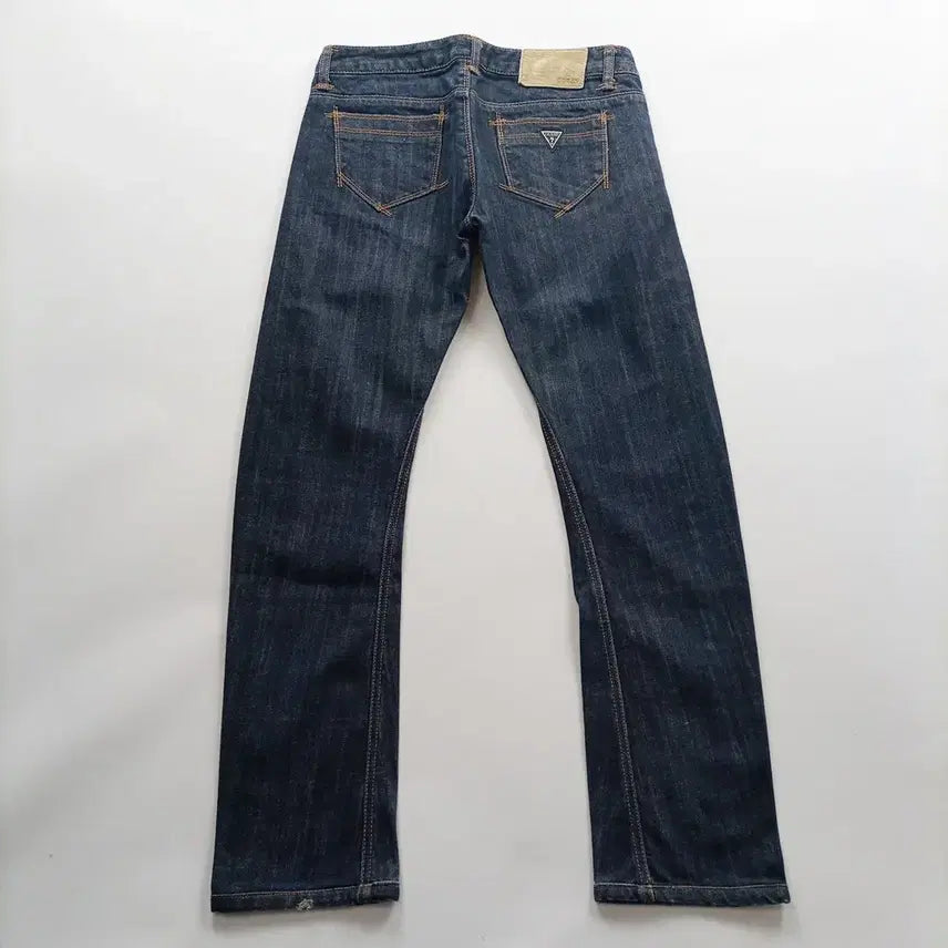 [SOLD OUT] 게스 청바지 사이즈28 일자 진청 캐주얼 여자 여성 데님팬츠 B0024