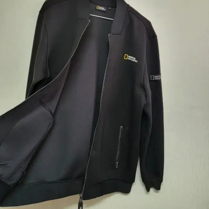 [BUNJANG] National Geographic Carbon Black Bomber Jacket / 내셔널지오그래픽 블랙 봄버 자켓