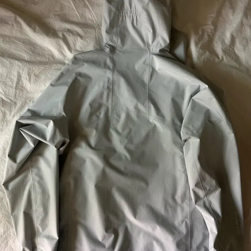 [SOLD OUT] 나이키 캐스케이드 스톰핏 그레이