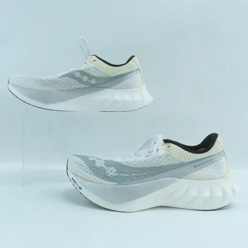 [BUNJANG] Saucony Endorphin Pro 4 Running Shoes / 써코니 엔돌핀 프로 4 265