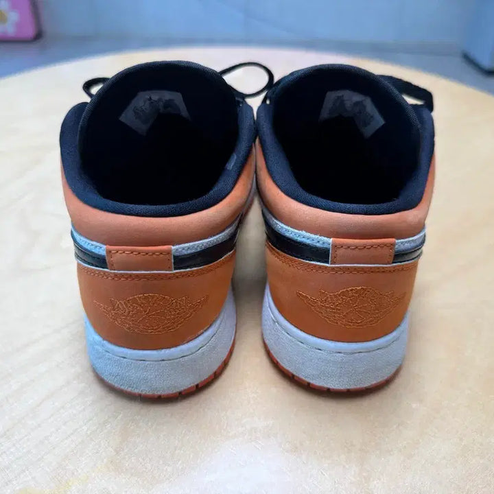 [BUNJANG] Nike Air Jordan 1 Low Shattered Backboard Sneakers (GS 240) / [Gs240] 나이키 에어 조던 1 로우 쉐터드 백보드
