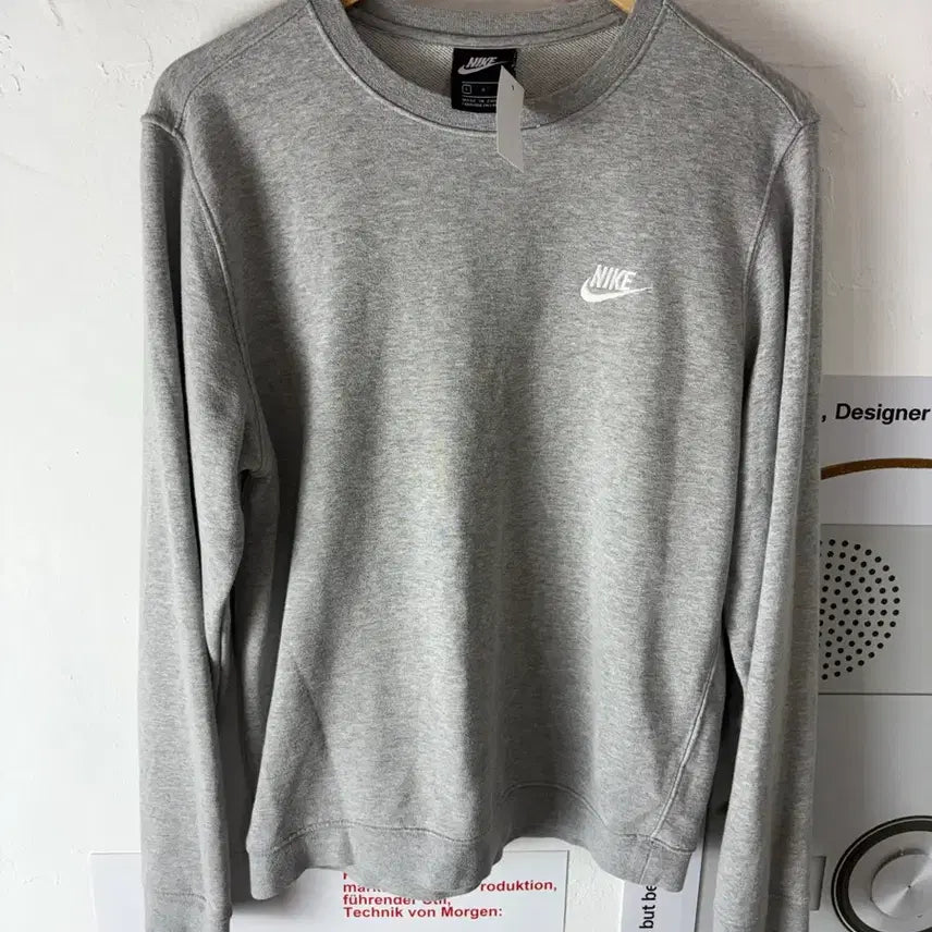 [SOLD OUT] 나이키 스우시 맨투맨