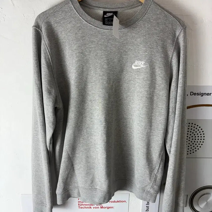 [SOLD OUT] 나이키 스우시 맨투맨