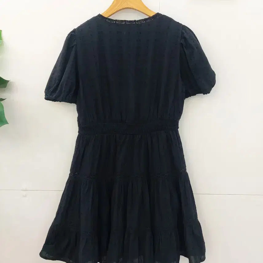 [BUNJANG] ZARA Black Punching Mini Dress / 자라 블랙 펀칭 퍼프소매 미니 원피스 55~66