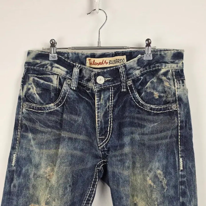 [BUNJANG] Burberry Mid-Wash Stitch Denim Pants Men&