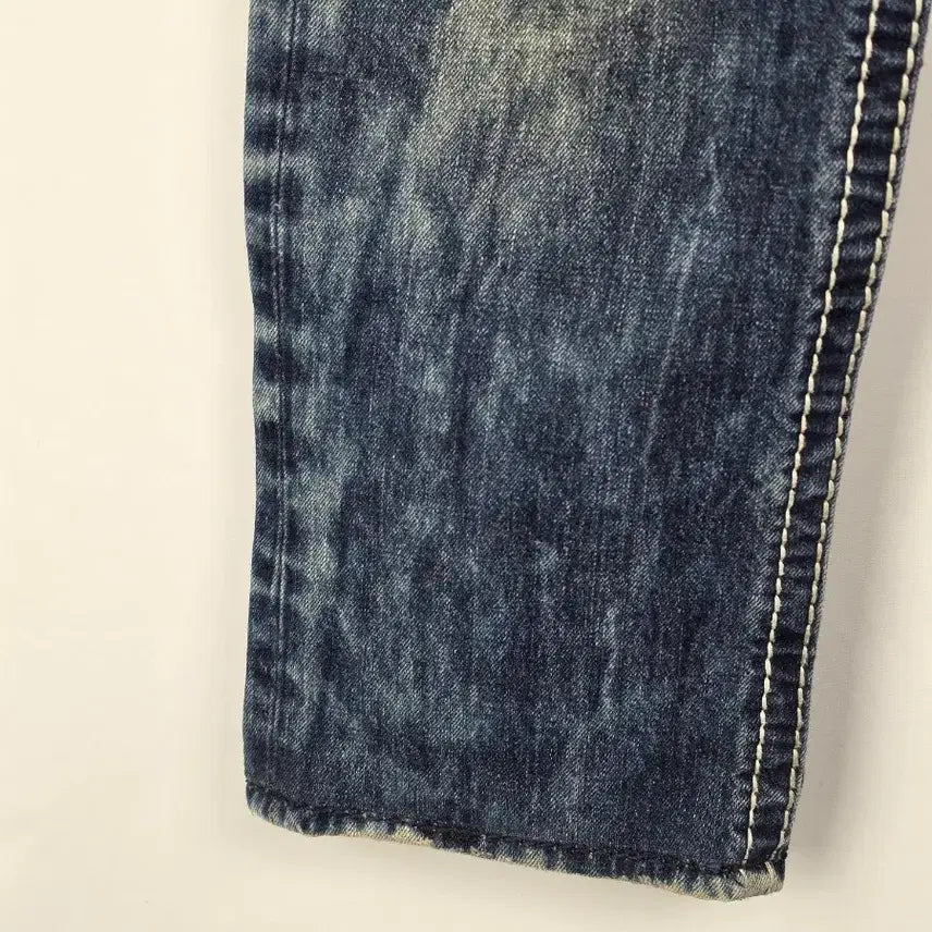 [BUNJANG] Burberry Mid-Wash Stitch Denim Pants Men&