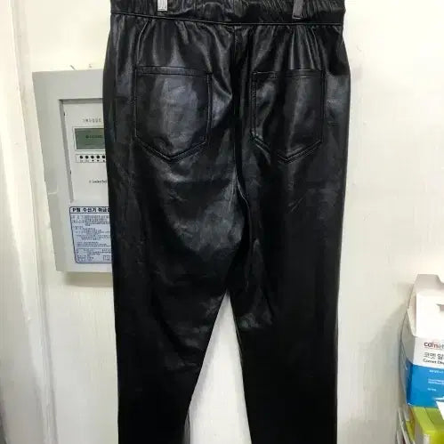 [SOLD OUT] 자라 레더 바지