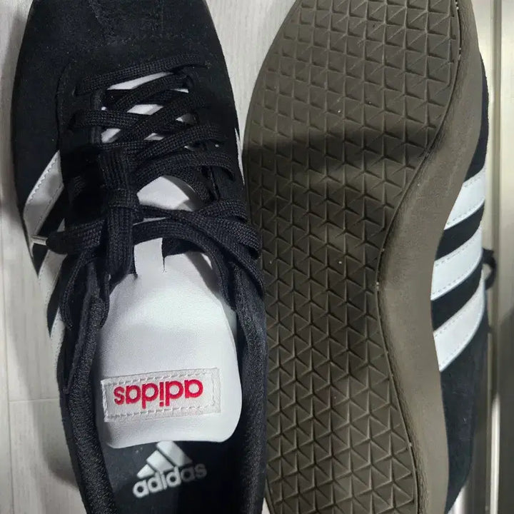 [BUNJANG] Adidas Sneakers 265 / 아디다스 운동화 265