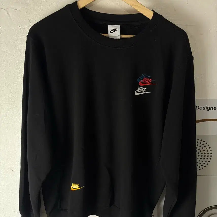 [SOLD OUT] 나이키 스우시 맨투맨
