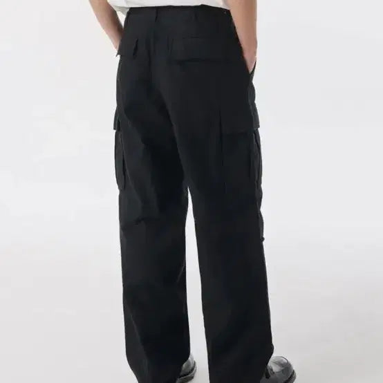 [BUNJANG] Musinsa Standard Black Trousers (Size 32) / 무신사 스탠다드 블랙 바지 32 사이즈