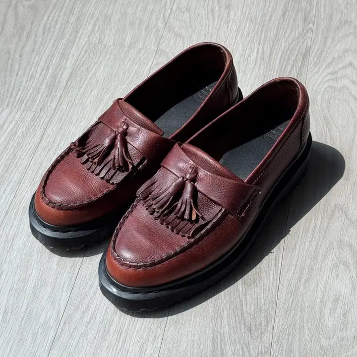 [SOLD OUT] 닥터마틴 리로이 버건디 테슬로퍼 UK6 250사이즈
