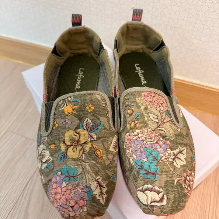 [BUNJANG] Lafuma Floral Loafers Women&