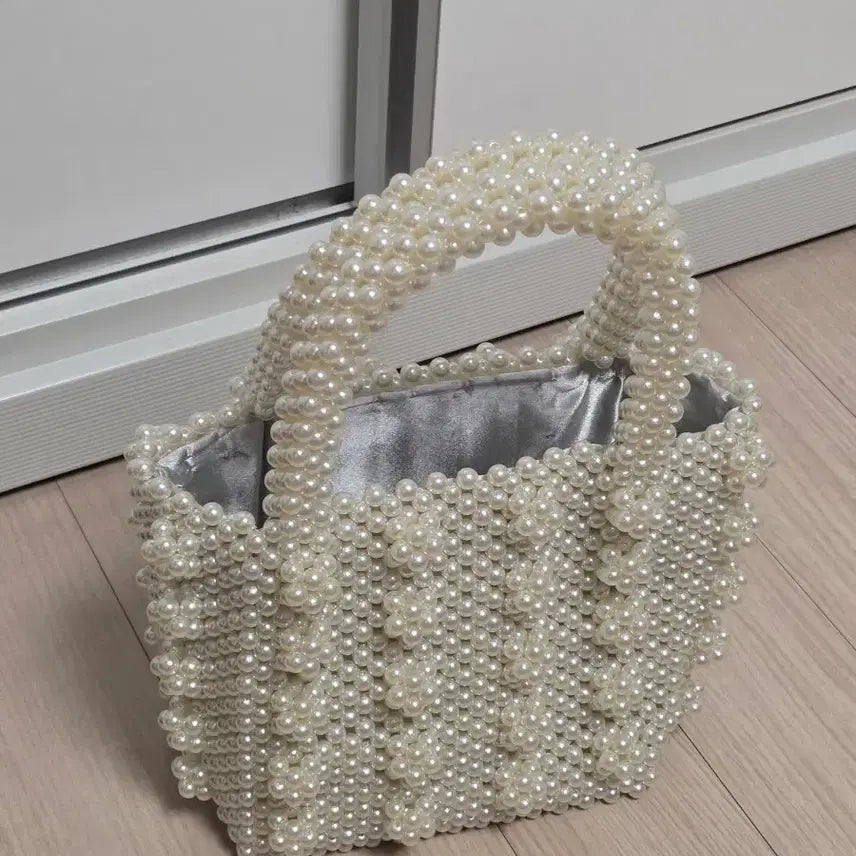 [BUNJANG] Handmade Pearl Beaded Tote Bag / 진주 비즈 토트백