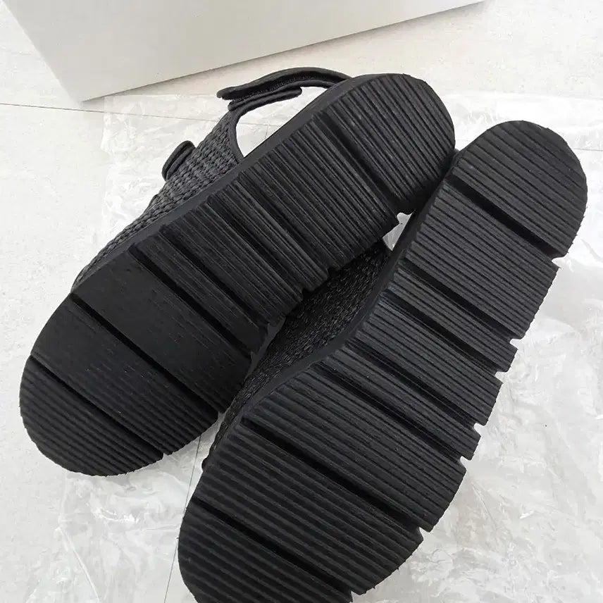 [SOLD OUT] 아떼 바네사브루노 라피아 샌들-240 사이즈