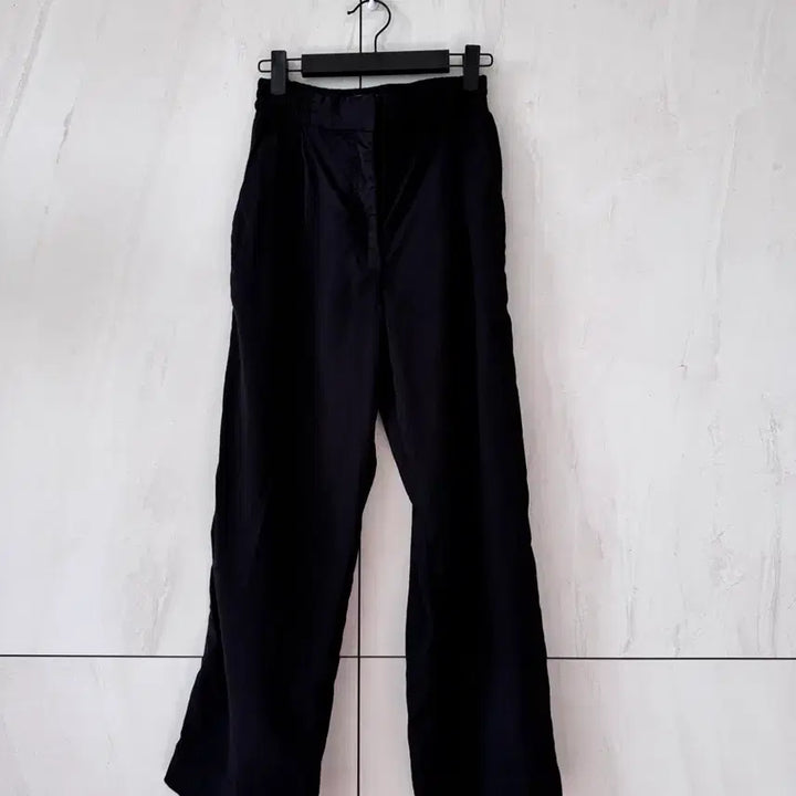[BUNJANG] COS Black Wide Pocket Slacks (EUR 34) / 새상품 컨디션 COS 블랙 와이드 포켓슬랙스 EUR 34(44사이즈,55