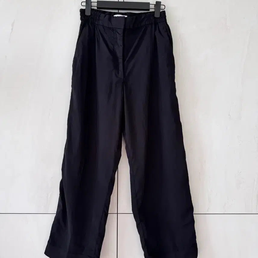 [BUNJANG] COS Black Wide Pocket Slacks (EUR 34) / 새상품 컨디션 COS 블랙 와이드 포켓슬랙스 EUR 34(44사이즈,55