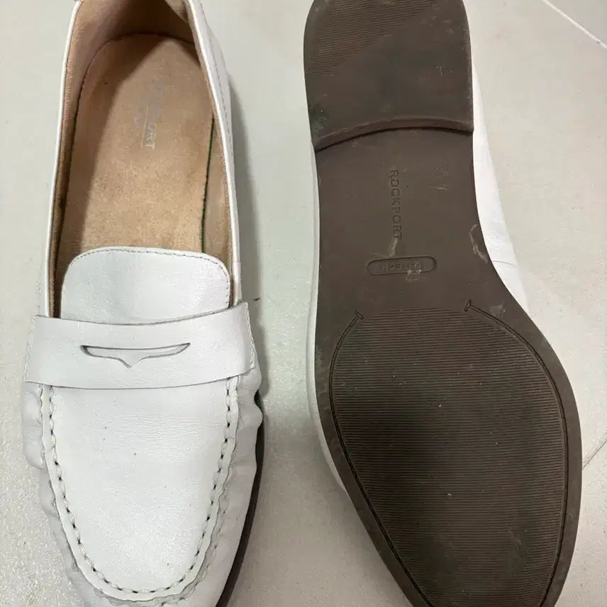 [SOLD OUT] 락포트 여성 로퍼 255