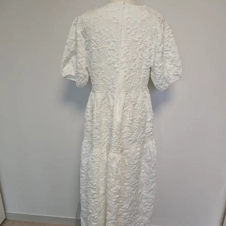 [BUNJANG] White Textured Short Sleeve Long Dress / (66)화이트  반팔 롱 원피스