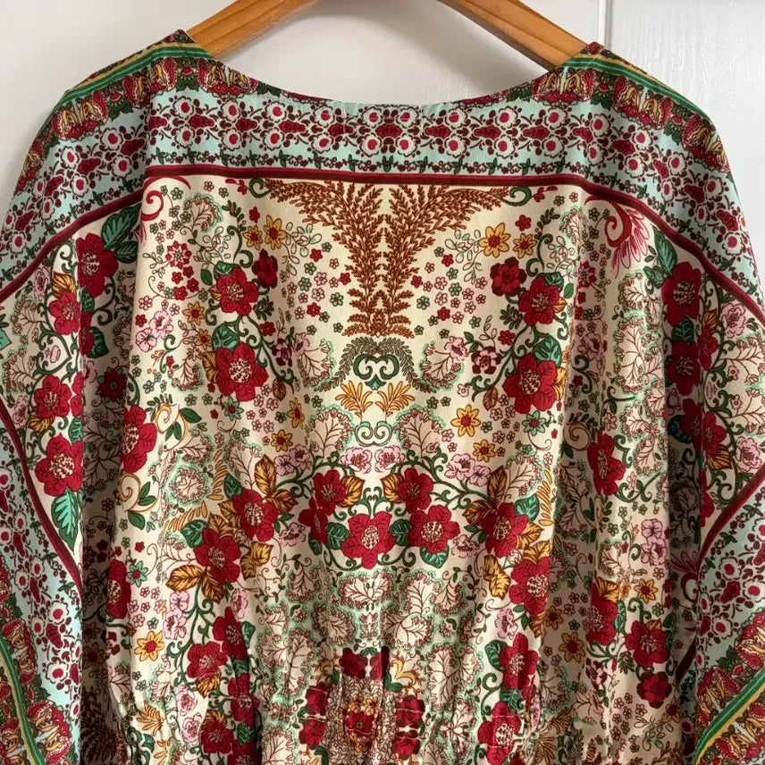 [SOLD OUT] (일본 수입 빈티지)블라우스 티셔츠 가오리 반팔 꽃 38 롱