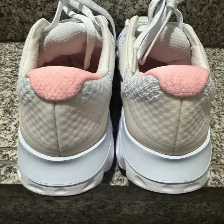 [BUNJANG] Nike Renew Run 250 Flyknit Sneakers / 나이키 리뉴 런 250 플라이니트 (거의새것!)
