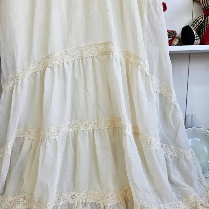 [BUNJANG] INGNI Lace Tiered Long Dress / 잉그니(INGNI) 레이스 티어드 롱원피스