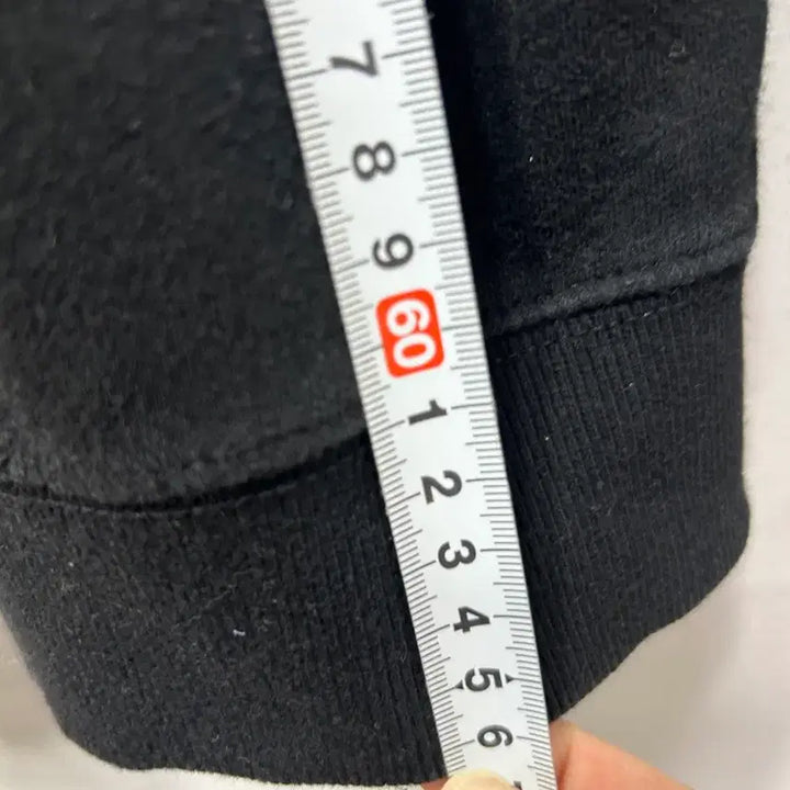 [SOLD OUT] 내셔널지오그래픽 블랙 맨투맨 티셔츠 M
