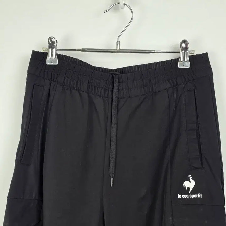 [BUNJANG] Le Coq Sportif Black Cargo Nylon Spandex Jogger Pants (Women&